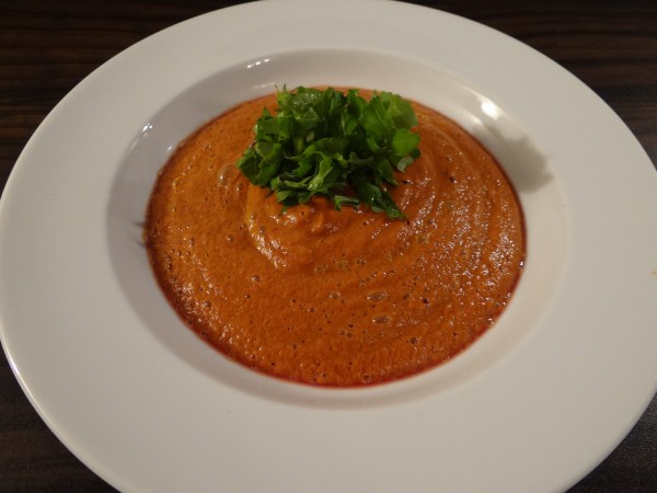 Leckeres Tomatensüppchen - Rohkostlady Leckeres Tomatensüppchen - Rohkostlady